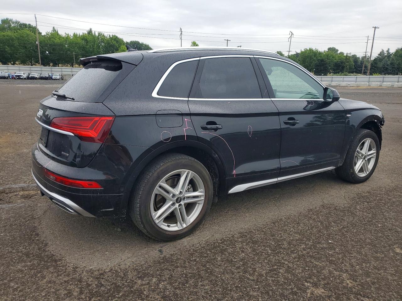 2022 AUDI Q5 E