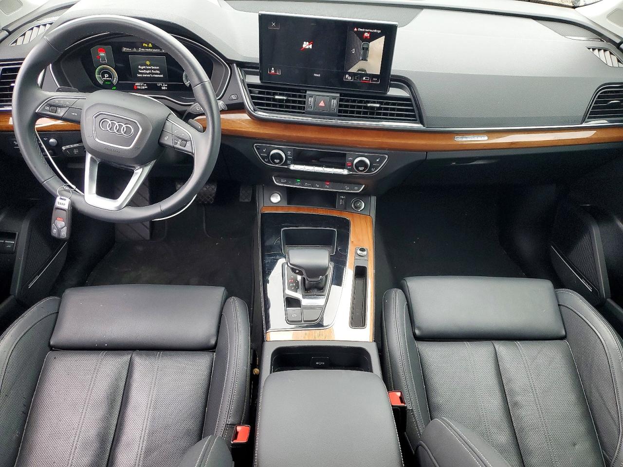 2022 AUDI Q5 E