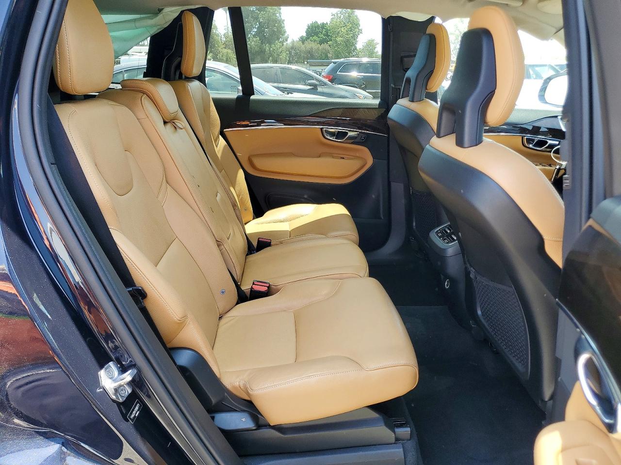 2016 VOLVO XC90 SV42 Momentum