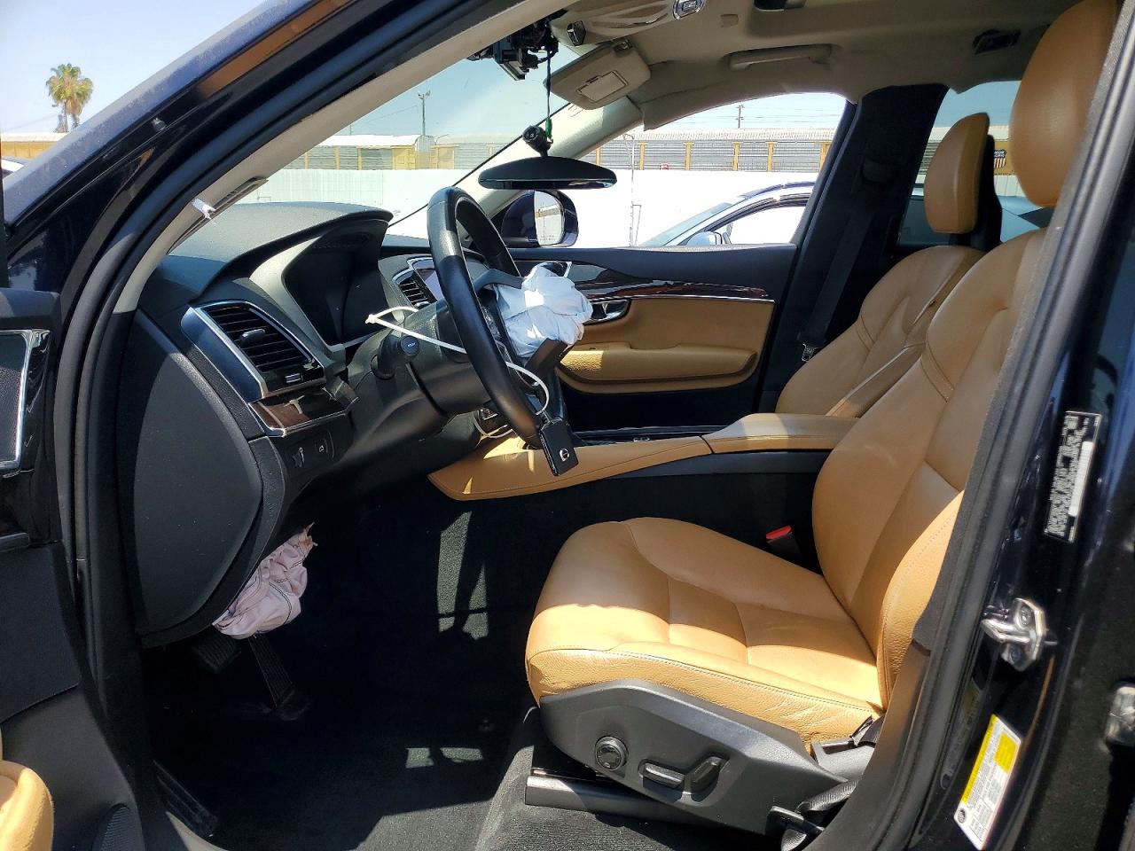 2016 VOLVO XC90 SV42 Momentum