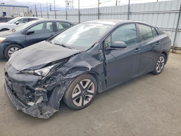 2017 TOYOTA PRIUS