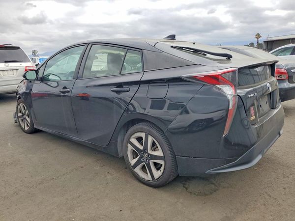 2017 TOYOTA PRIUS