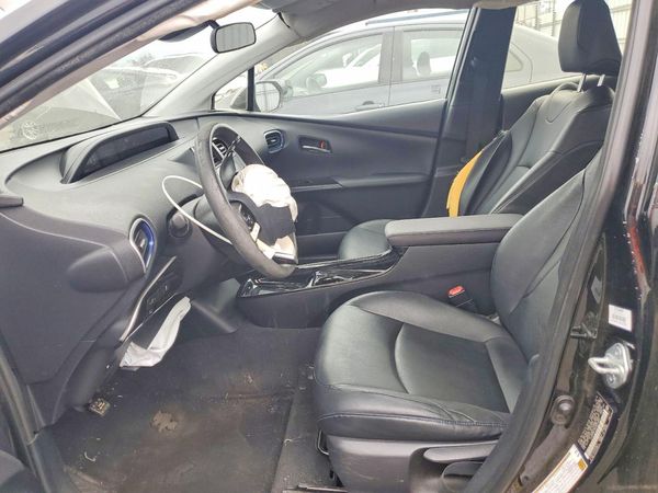 2017 TOYOTA PRIUS