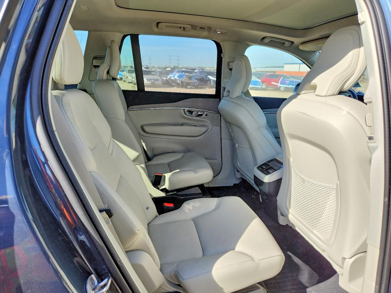 2024 VOLVO XC90 Plus Bright