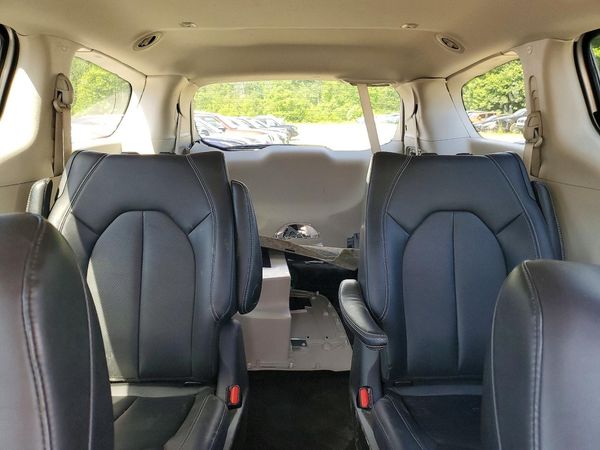 2024 CHRYSLER PACIFICA Select — SUVN