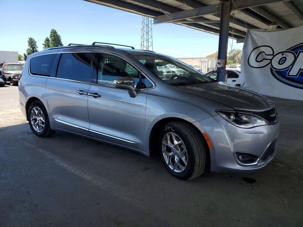 2018 CHRYSLER PACIFICA