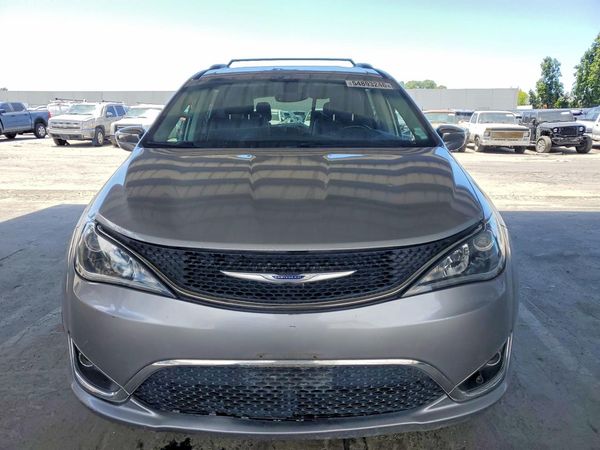 2018 CHRYSLER PACIFICA