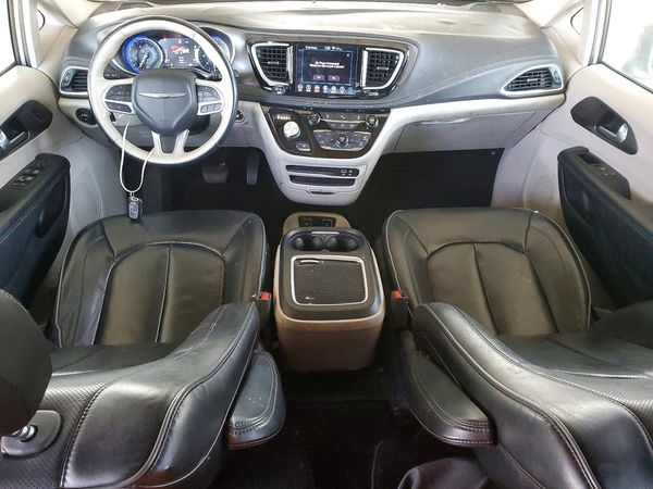2018 CHRYSLER PACIFICA