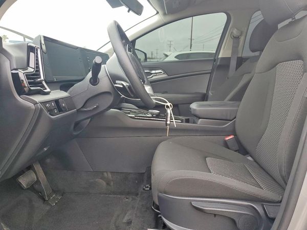 2025 KIA SPORTAGE LX