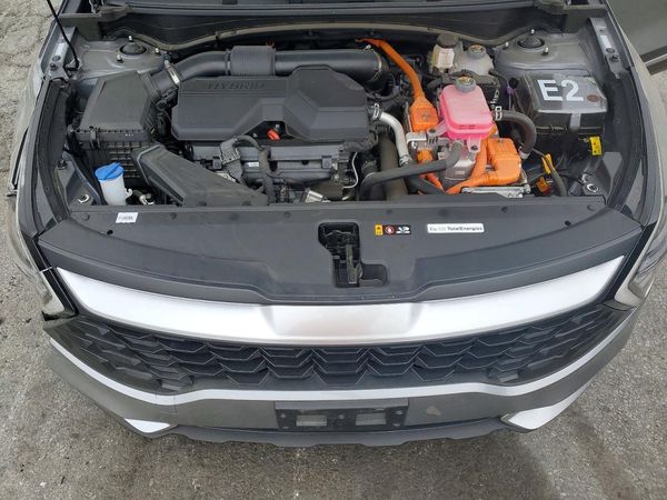2025 KIA SPORTAGE LX