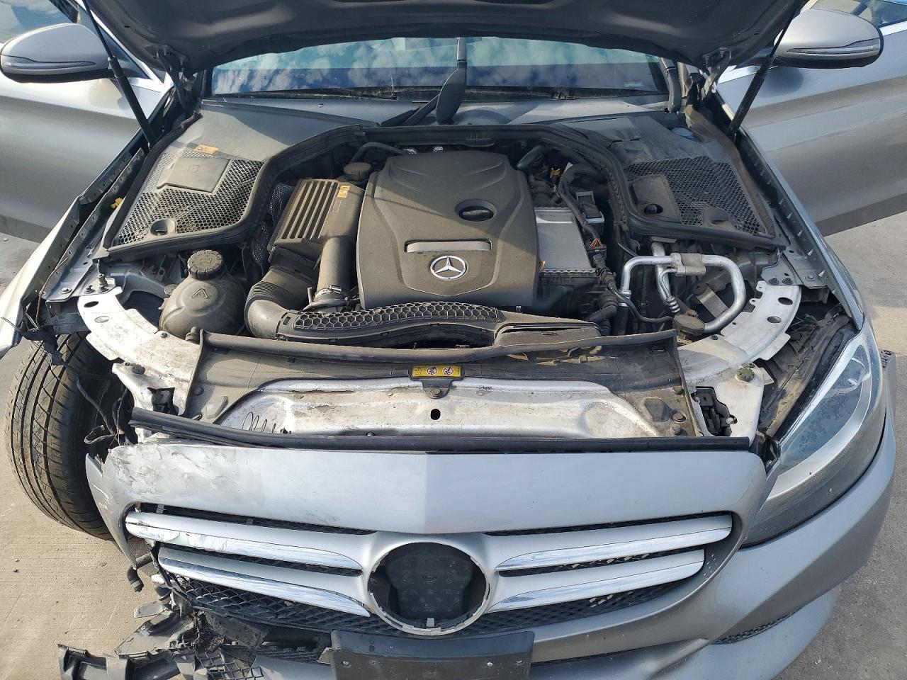 2016 MERCEDES-BENZ C C300