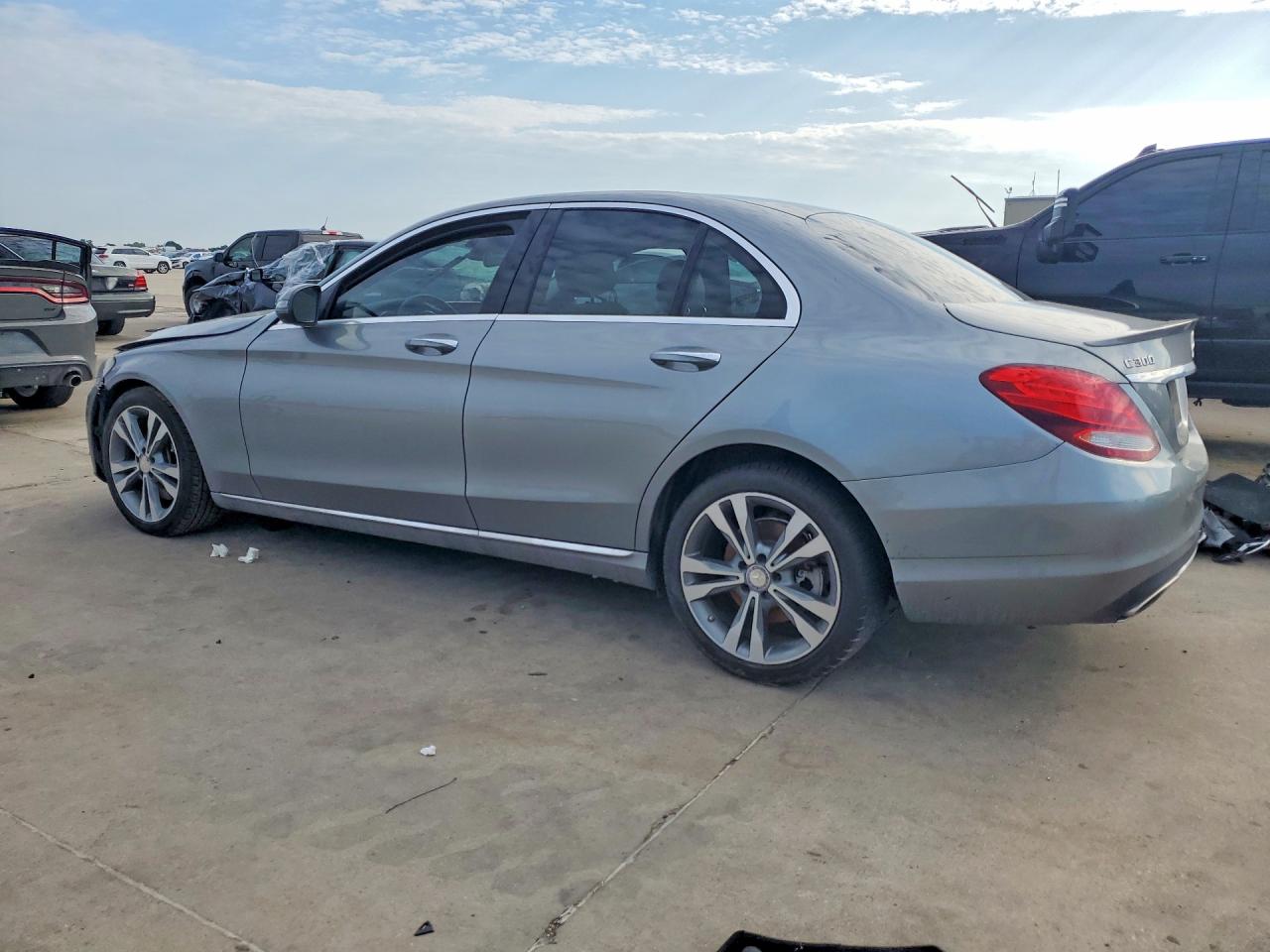 2016 MERCEDES-BENZ C C300