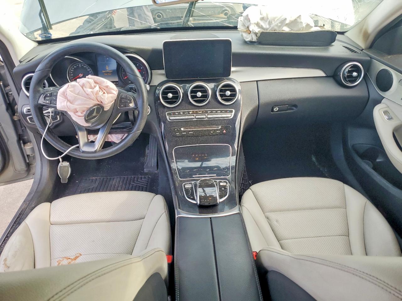 2016 MERCEDES-BENZ C C300