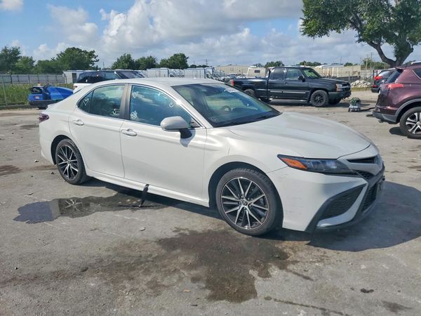 2023 TOYOTA CAMRY SE — Passenger 3/4
