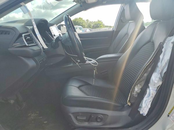 2023 TOYOTA CAMRY SE — DENT
