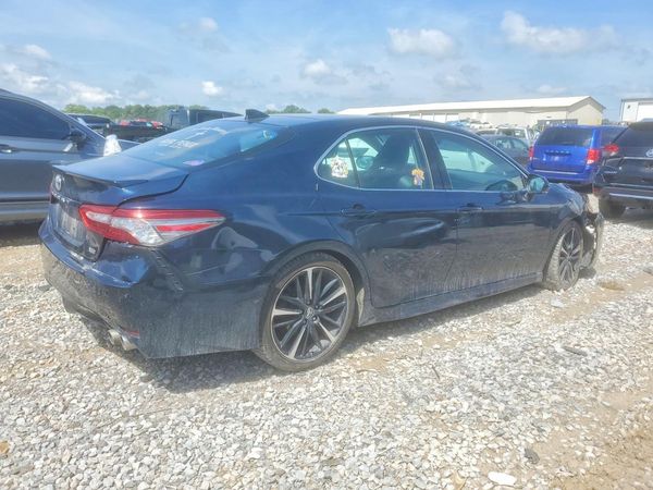 2019 TOYOTA CAMRY