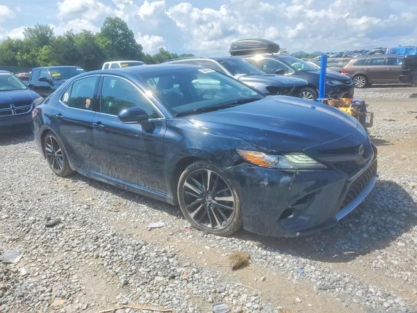 2019 TOYOTA CAMRY