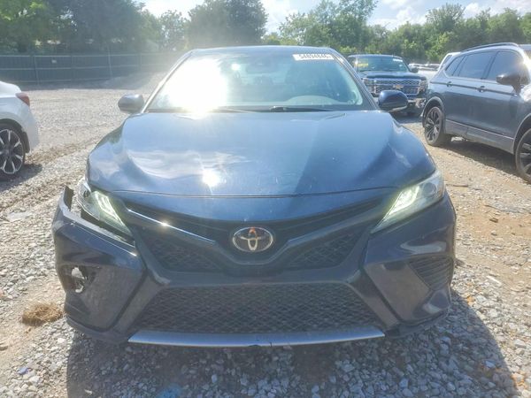2019 TOYOTA CAMRY