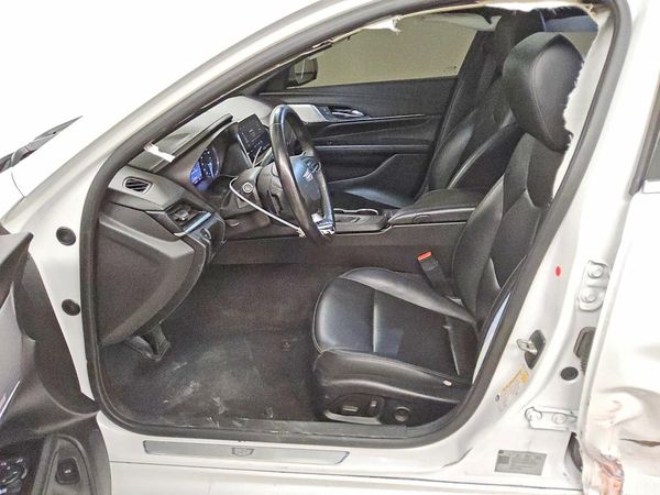 2021 CADILLAC CT4 Luxury — DENT