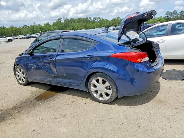 2013 HYUNDAI ELANTRA