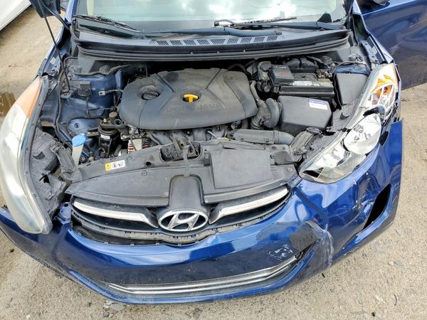 2013 HYUNDAI ELANTRA