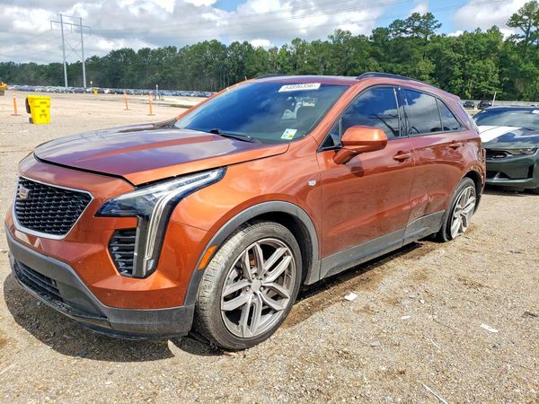 2019 CADILLAC XT4 Sport