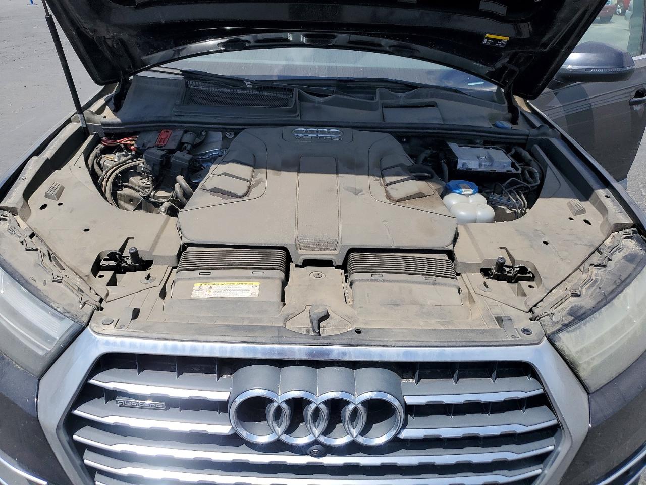 2017 AUDI Q7 quattro Premium Plus