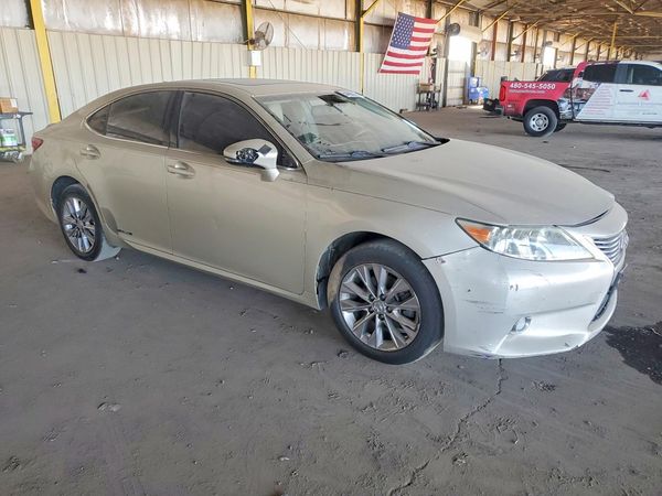 2015 LEXUS ES 300h