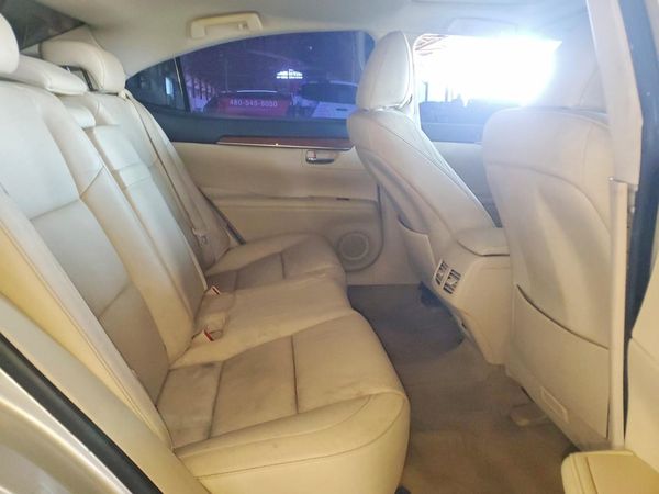 2015 LEXUS ES 300h