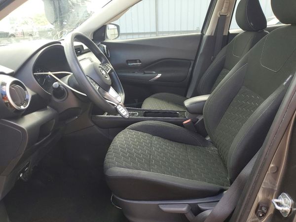 2021 NISSAN KICKS SV