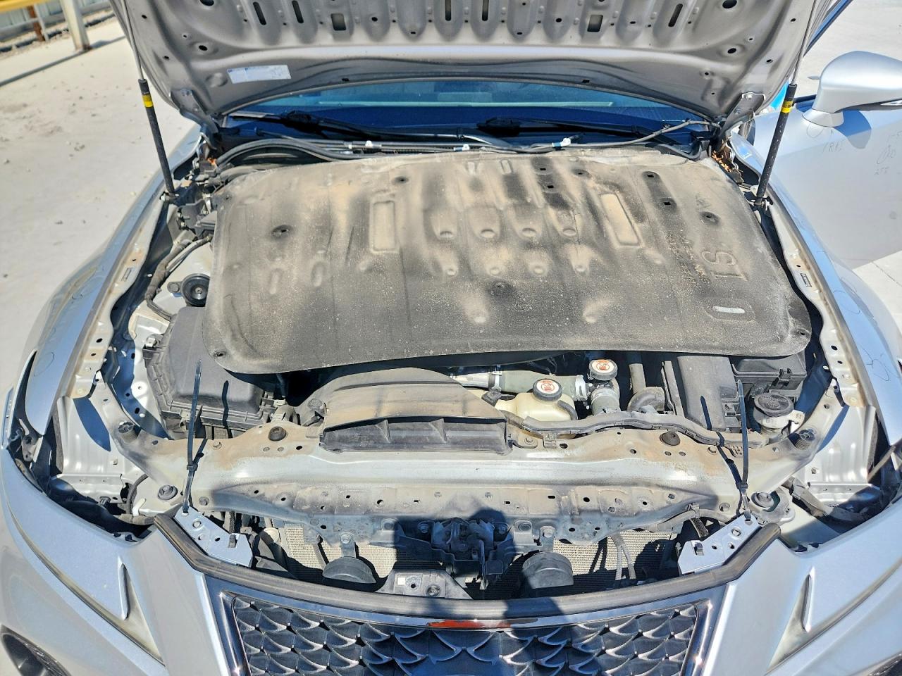 2017 LEXUS IS 200t
