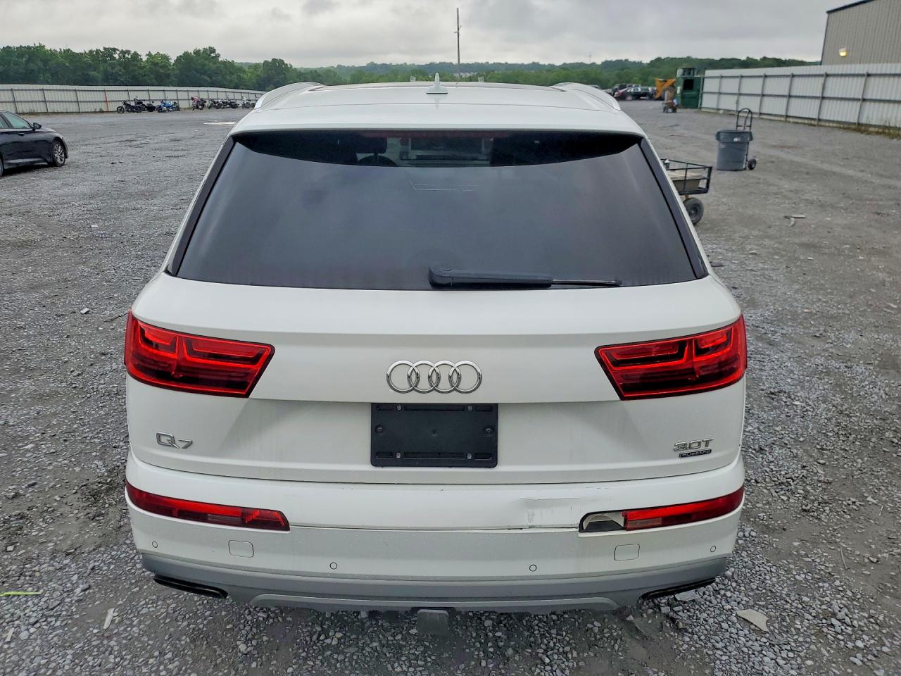 2017 AUDI Q7 quattro Prestige