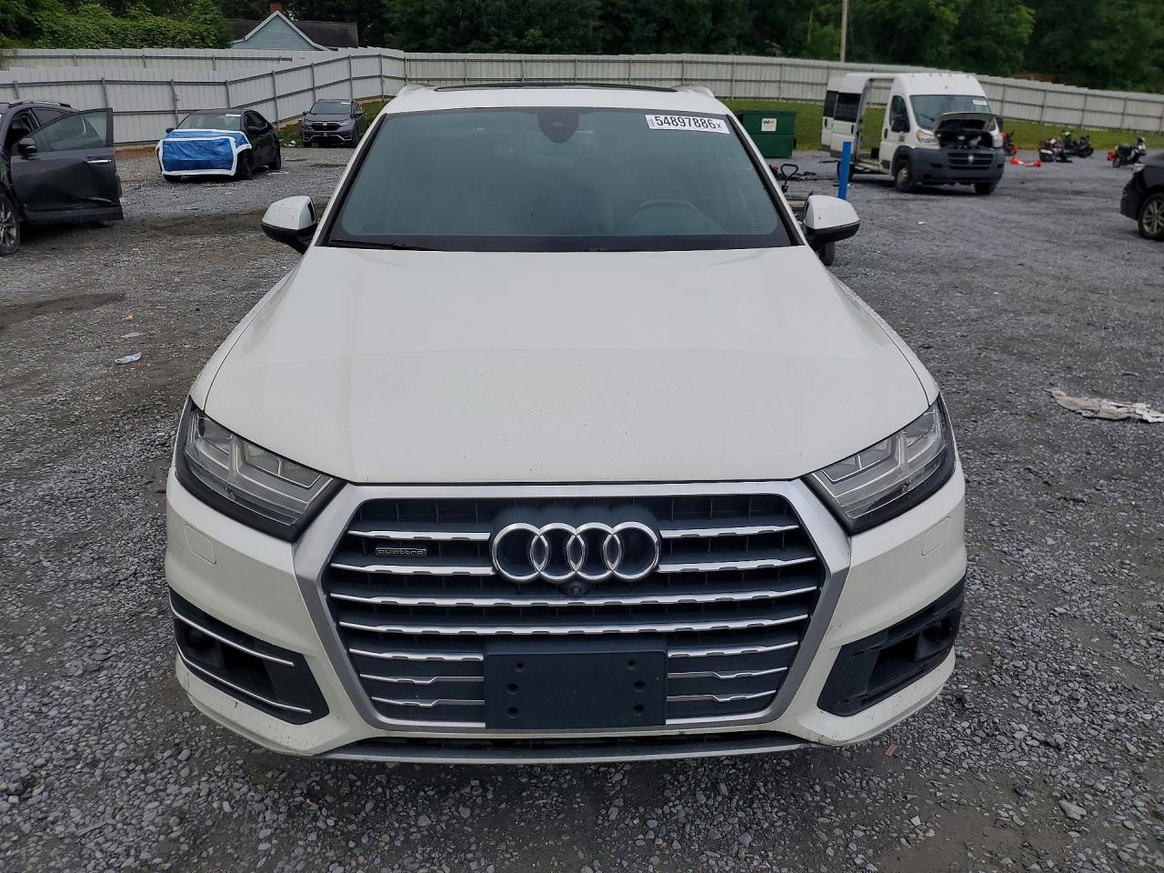 2017 AUDI Q7 quattro Prestige