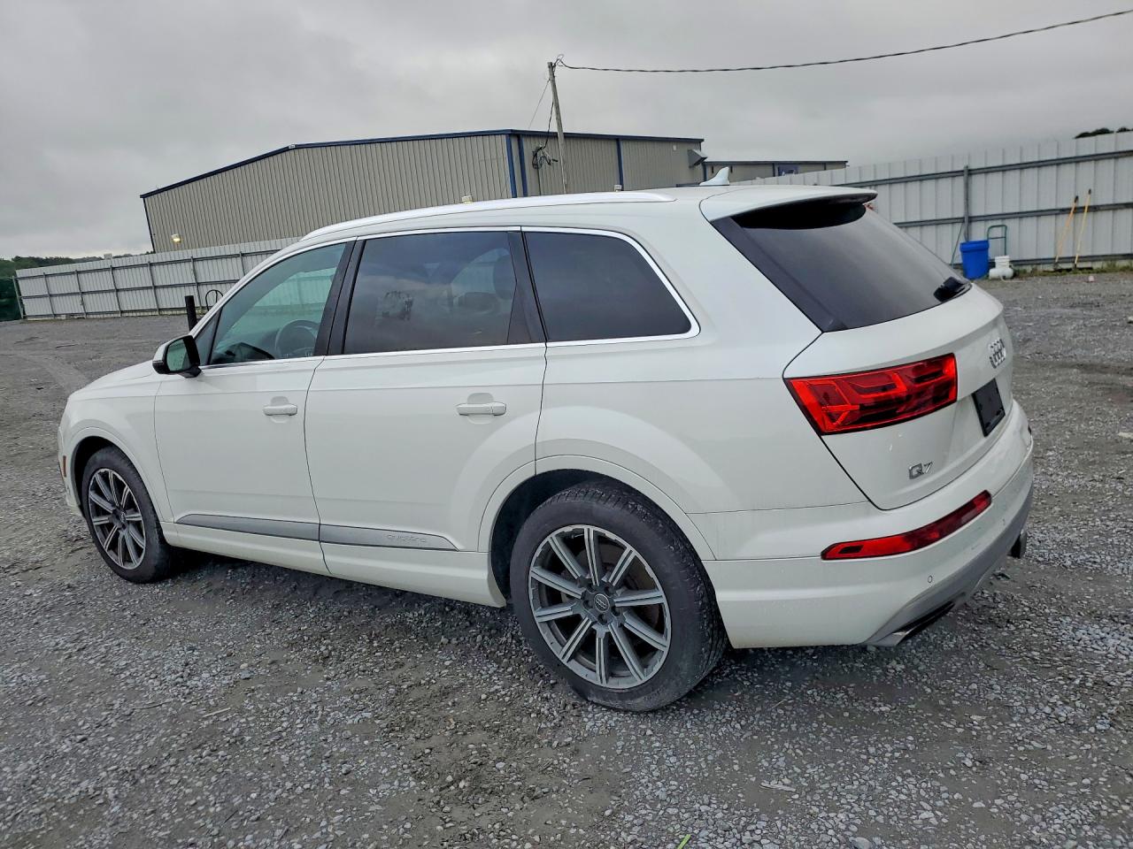 2017 AUDI Q7 quattro Prestige