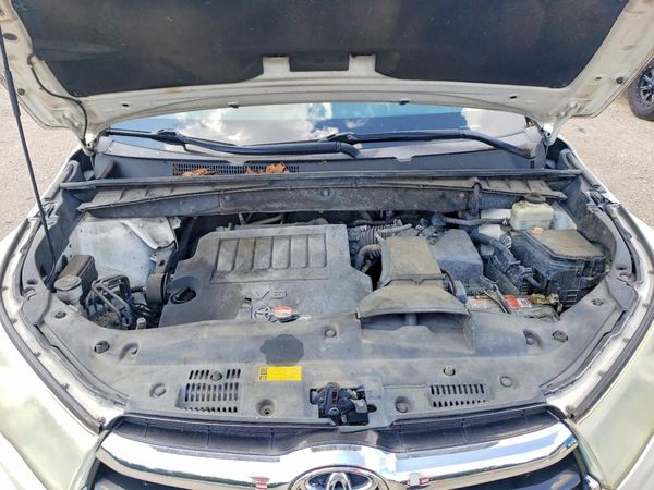 2016 TOYOTA HIGHLANDER Base/Hybrid
