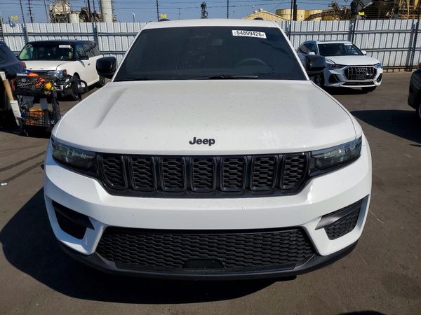 2024 JEEP GRAND CHEROKEE LAREDO 4X2