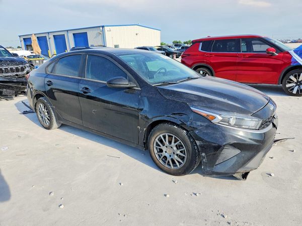 2022 KIA FORTE FE, LXS