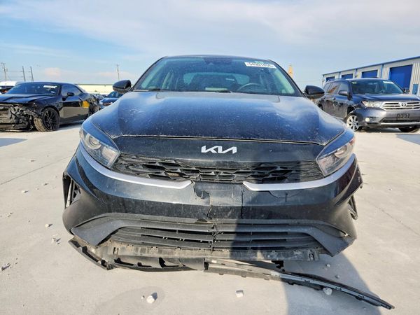 2022 KIA FORTE FE, LXS