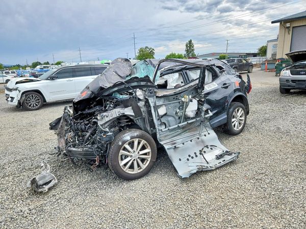 2018 NISSAN ROGUE — Front 3/4