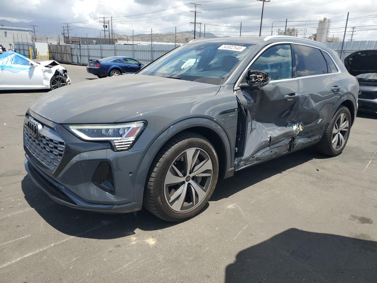2024 AUDI Q8 E-TRON quattro Premium Plus