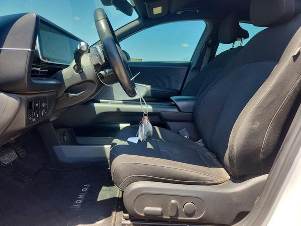 2023 HYUNDAI IONIQ 6 SE