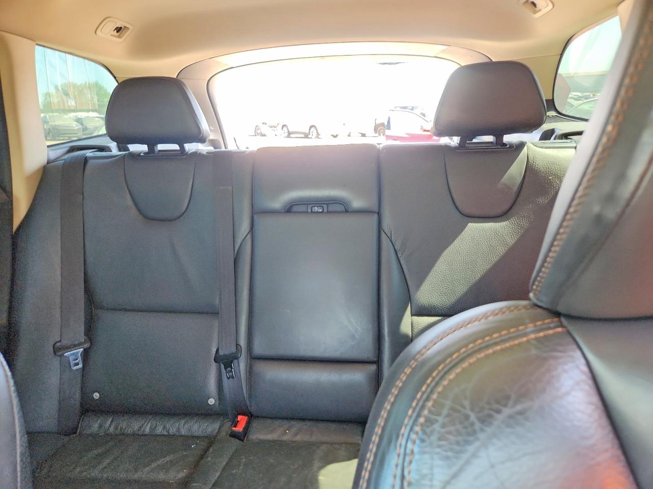 2012 VOLVO XC60