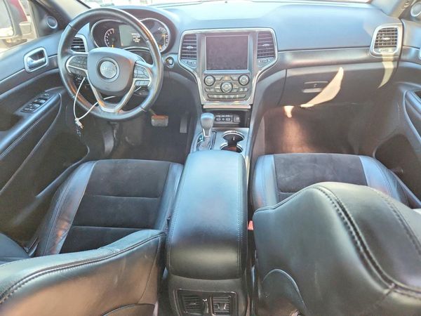 2018 JEEP GRAND CHEROKEE LAREDO 4X4