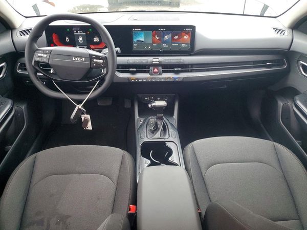 2025 KIA K4 LX, LXS