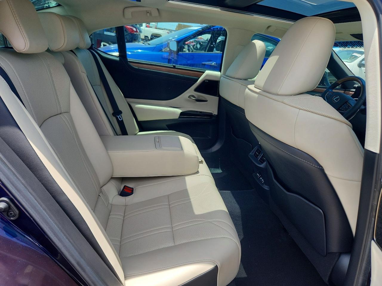 2025 LEXUS ES 350 350 Ultra Luxury