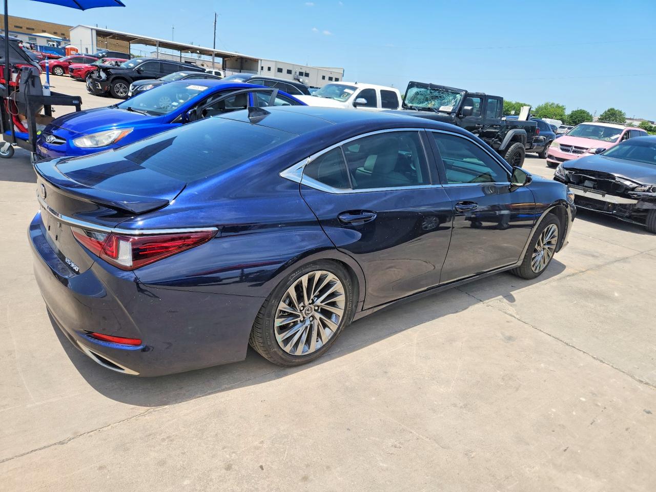 2025 LEXUS ES 350 350 Ultra Luxury