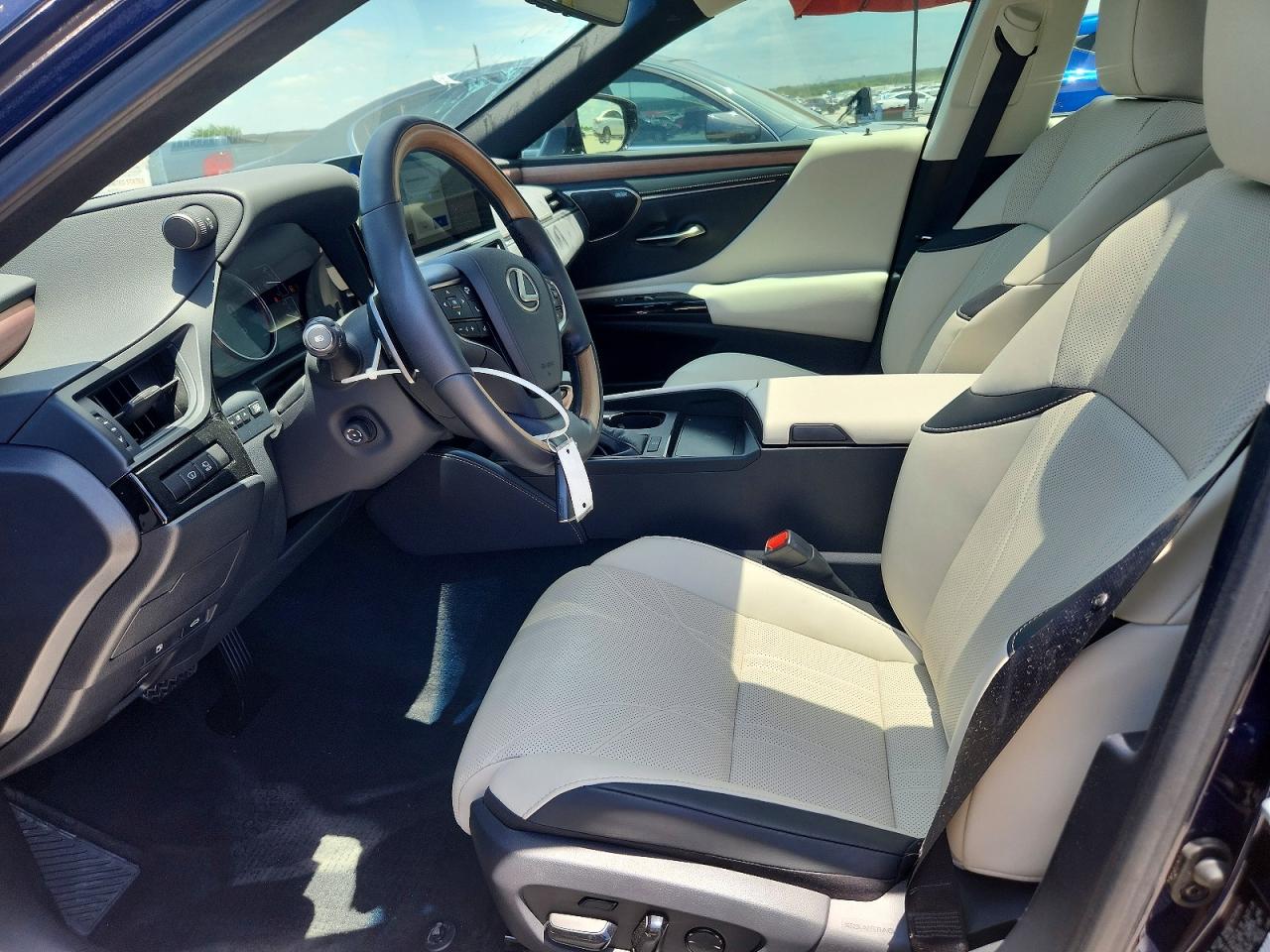 2025 LEXUS ES 350 350 Ultra Luxury