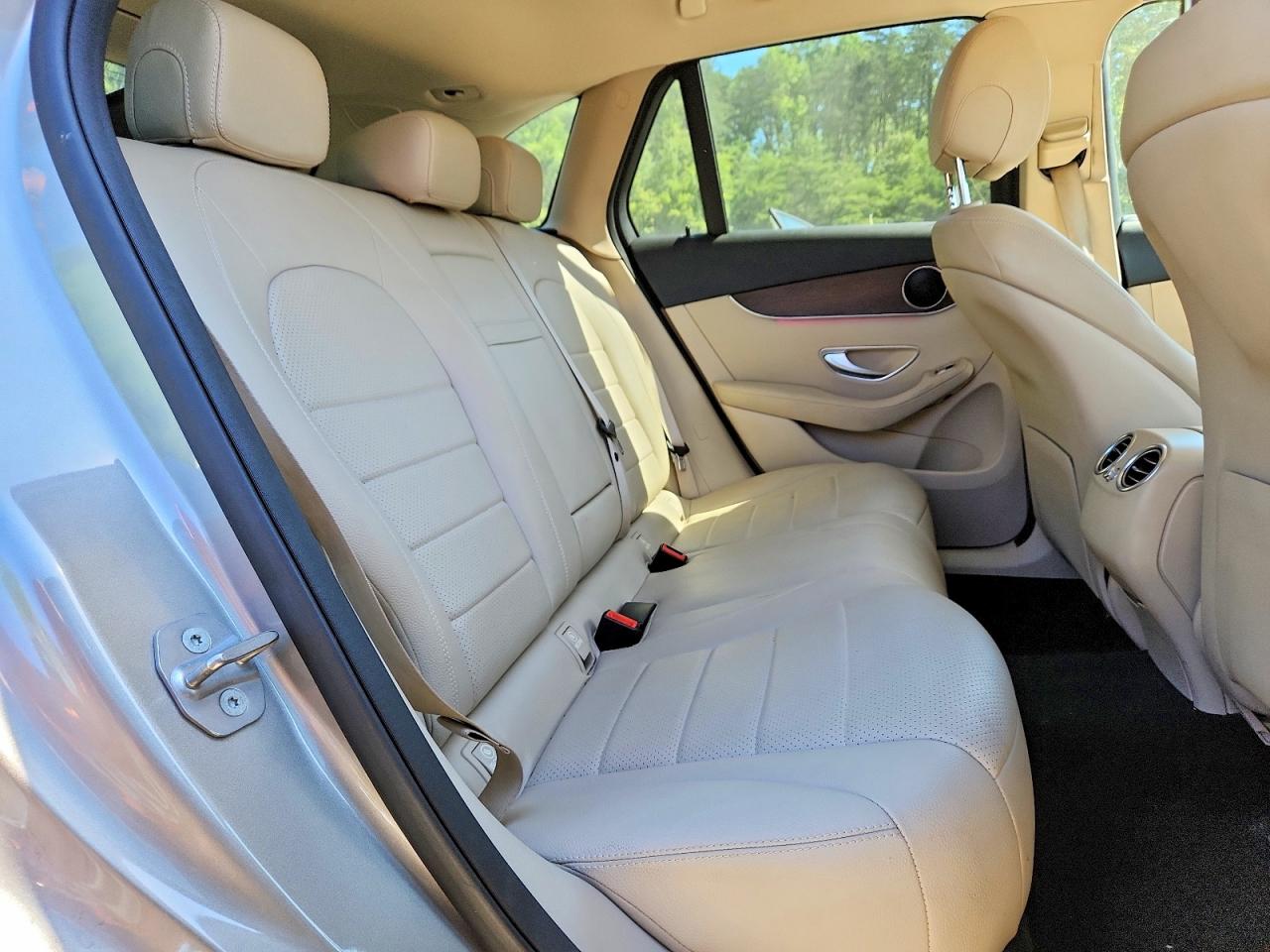 2020 MERCEDES-BENZ GLC GLC300