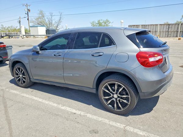 2016 MERCEDES-BENZ GLA GLA250