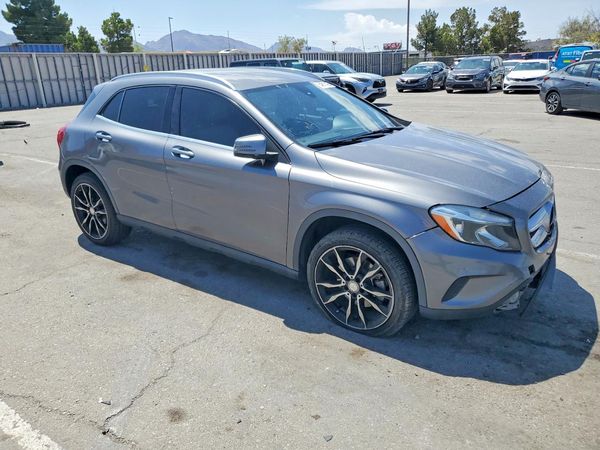2016 MERCEDES-BENZ GLA GLA250